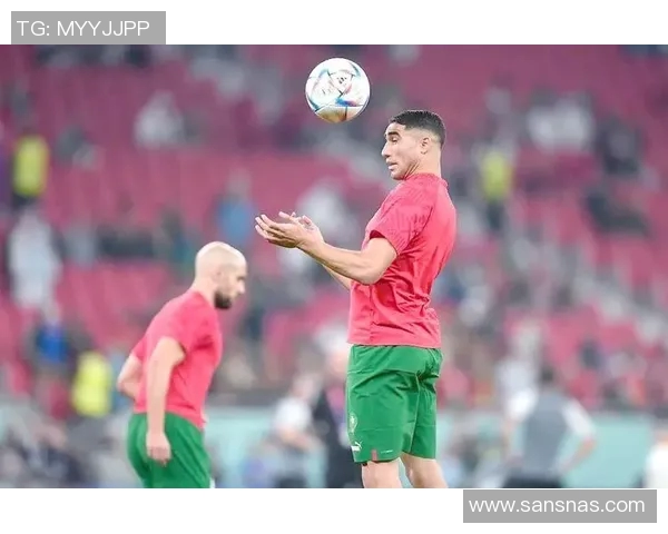 落幕足球明星揭晓背后的故事与成就分析