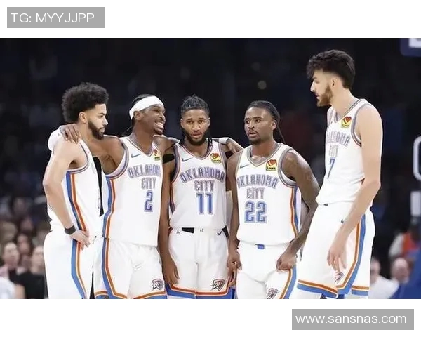 勇士与雷霆激战第3场争夺季后赛关键胜利的精彩对决 勇士与雷霆激战第3场争夺季后赛关键胜利的精彩对决