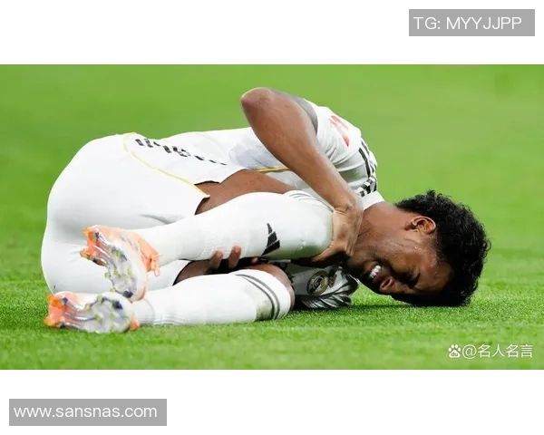 八位足球明星因伤病或合同到期面临失业困境的现状分析